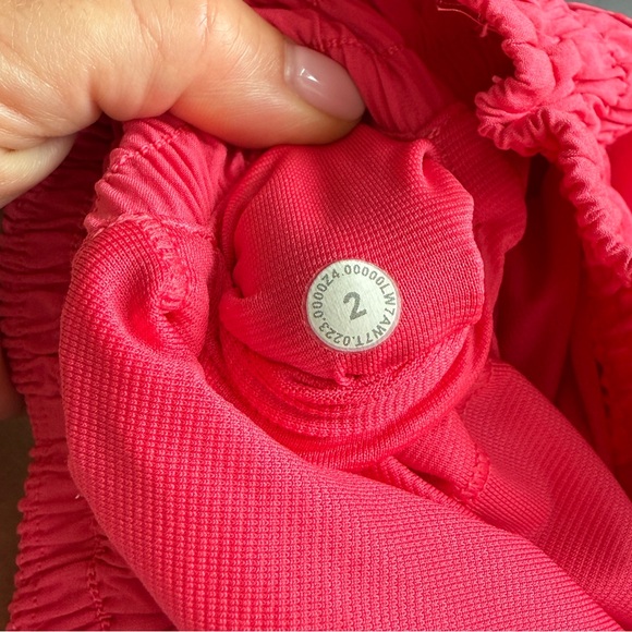 Lululemon Hotty Hot High-Rise Shorts | 4" | Color Glaze Pink | Size 2 - Picture 6 of 8
